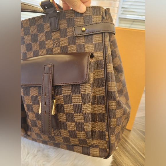 Damier Ebene Uzes Tote Bag - Picture 8 of 16